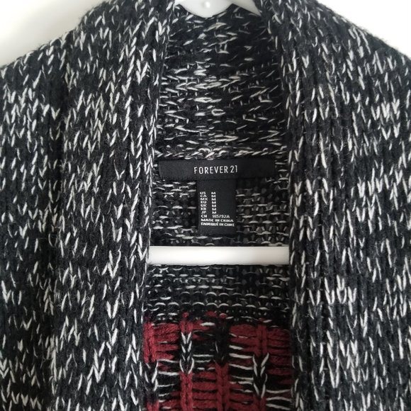 Great cardigan with Southwest design - Picture 2 of 5